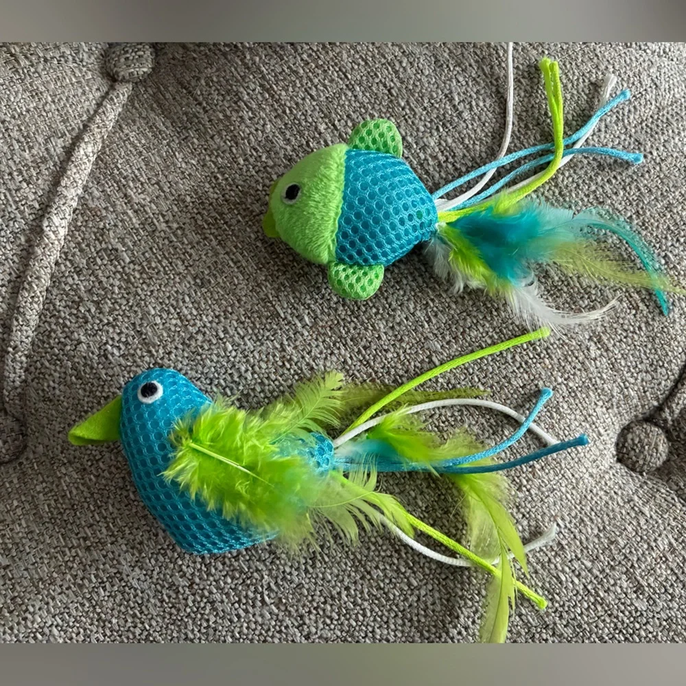 💚🩵NWOT!! Cute & Colorful Cat Toys 🩵💚